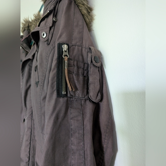 Jacob Connexion Cargo Jacket with faux fur hood size medium - Picture 6 of 10